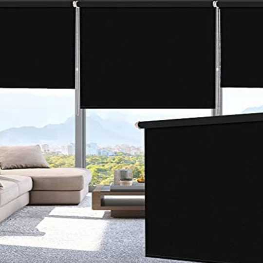 Rèm Cuốn Vải Trơn Đen