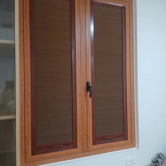 Rèm Tổ Ong Cách Nhiệt Hai Chiều Cho Cửa Kính Hiện Đại